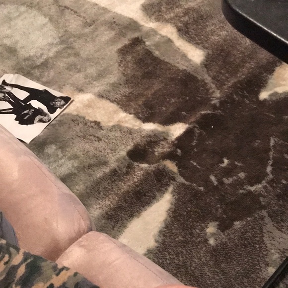 Meet your Posher, Diana - Picture 1 of 1